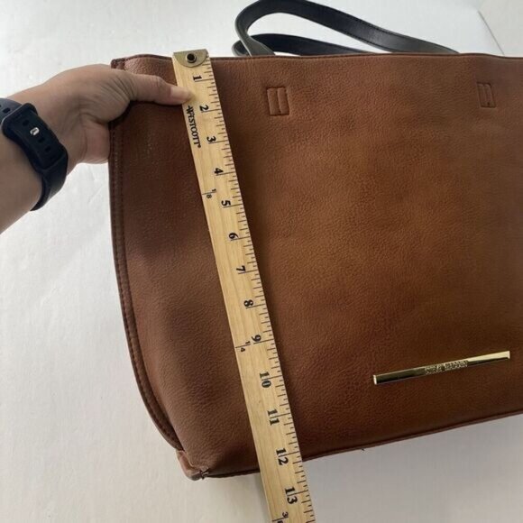 Steve Madden Brown Tote Double Handled Inside Zipper Pocket 2 Open Pockets Large - Picture 5 of 14